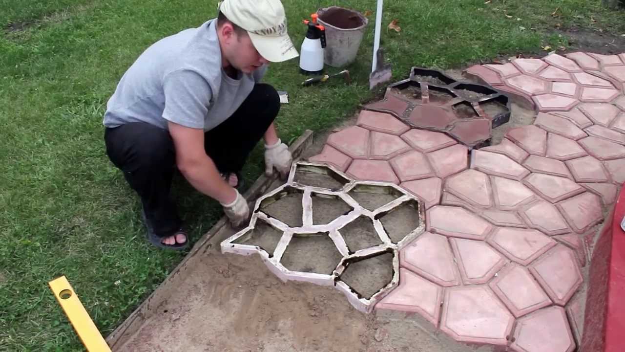 2. Украшения из камней и кирпичей